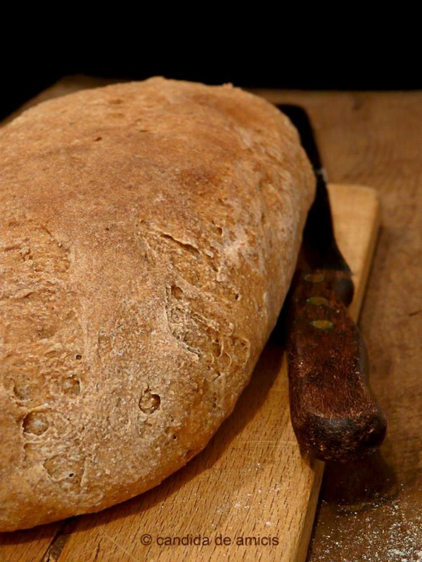 Pane tipo Roma con farina macinata a pietra