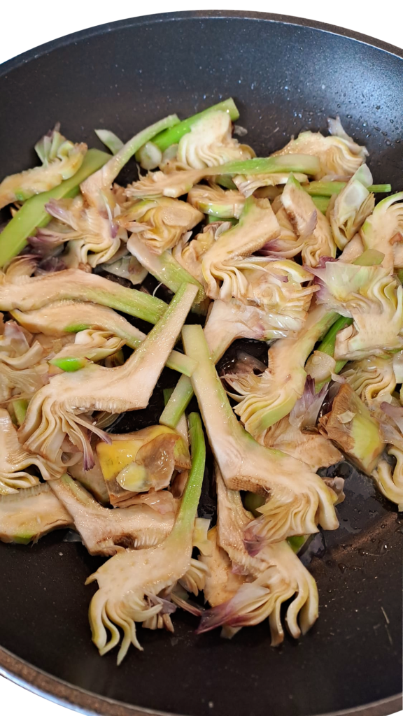 carciofi in padella per vignarola in quattro cotture